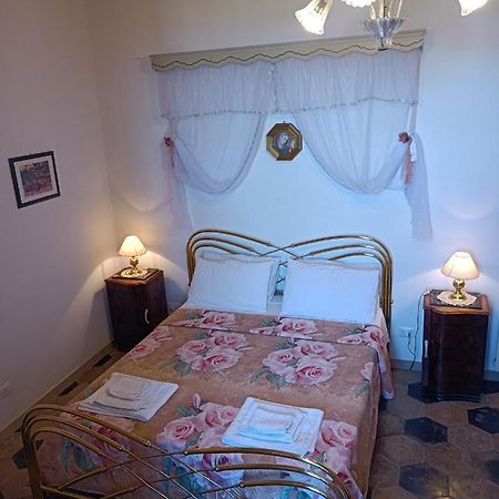 Angelina Antica Dimora Bed and Breakfast Terracina Exteriör bild
